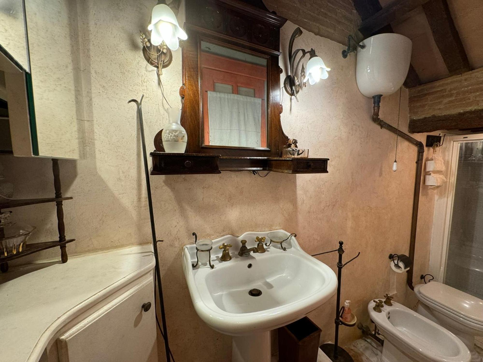Casa Giulia, Il Gioiello Del Borgo Apartment Черталдо Екстериор снимка