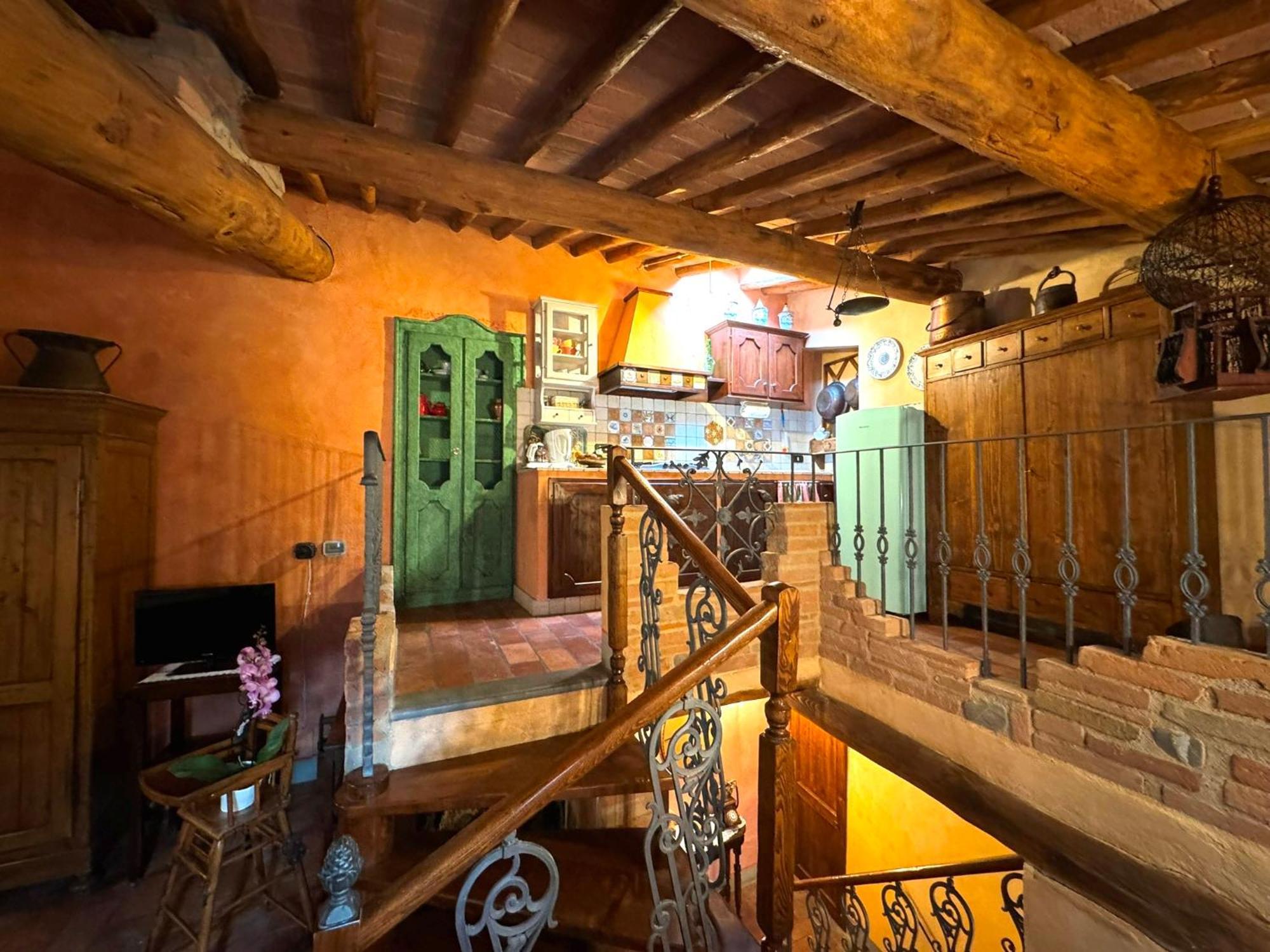 Casa Giulia, Il Gioiello Del Borgo Apartment Черталдо Екстериор снимка