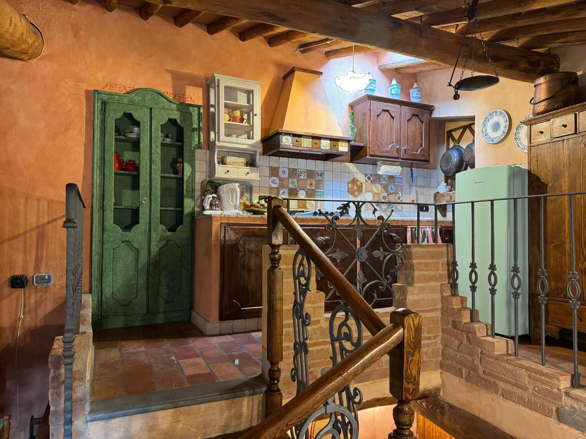 Casa Giulia, Il Gioiello Del Borgo Apartment Черталдо Екстериор снимка
