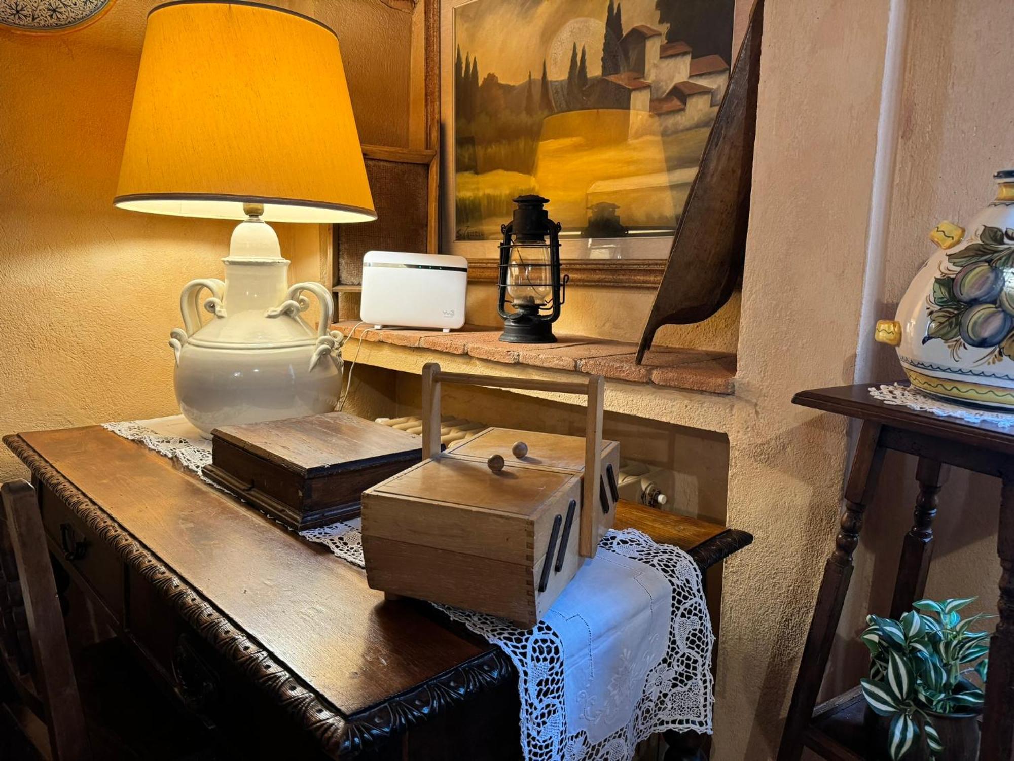 Casa Giulia, Il Gioiello Del Borgo Apartment Черталдо Екстериор снимка